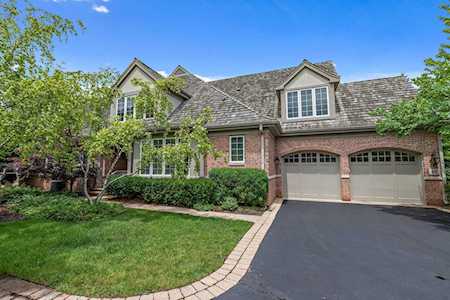 410 Fox Meadow Dr Northfield, IL 60093