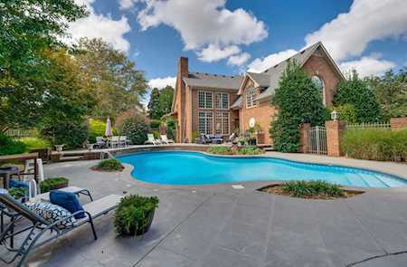 1153 Inneswood Dr Gallatin, TN 37066