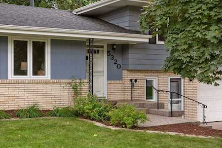5320 Maddox Lane Edina, MN 55436