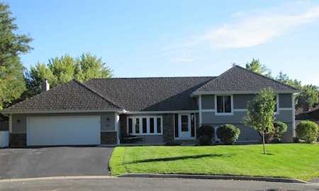 1301 Aspen Drive Burnsville, MN 55337