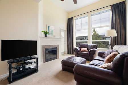15299 17A Avenue #403 Surrey, BC V4A 1V4