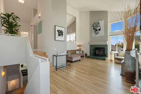 830 Haverford Ave #12 Pacific Palisades, CA 90272