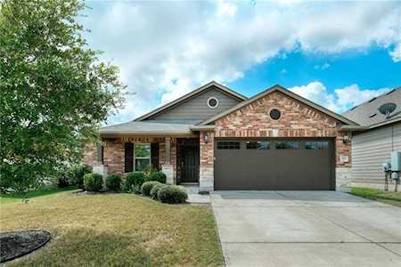 109 Palestine CV Hutto, TX 78634