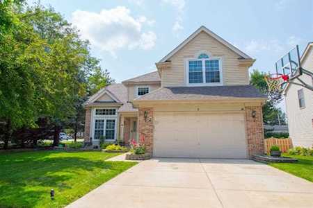 2 Millers Ln Mount Prospect, IL 60056