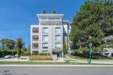 389 W 59th Avenue #507 Vancouver, BC V5X 0J4