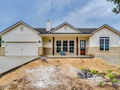 28 Quiet Meadow CIR Wimberley, TX 78676