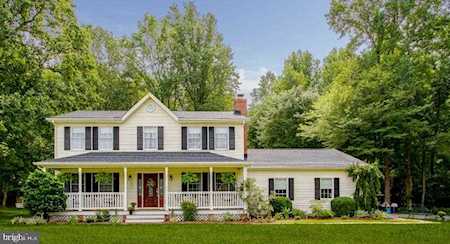 7620 Arborview Dr Charlotte Hall, MD 20622
