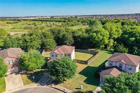 300 Myrtle ST Kyle, TX 78640