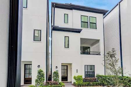 2810 Grand Fountains Dr Houston, TX 77054