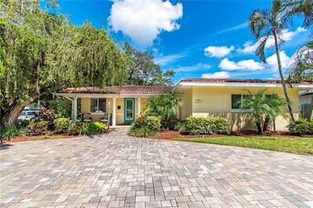 8267 Yardley Ave N St. Petersburg, FL 33710