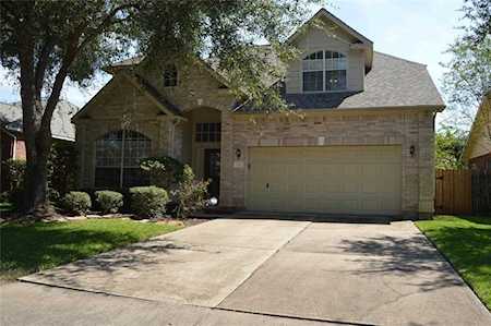 4422 Zimmerly Ct Sugar Land, TX 77479