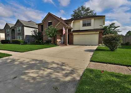 2701 Potomac Dr League City, TX 77573