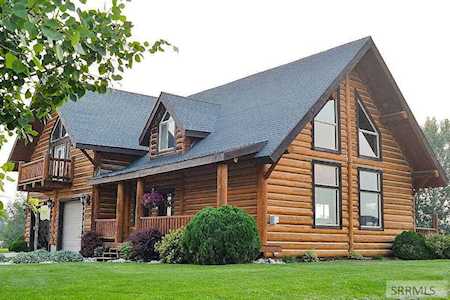 153 N 4663 E Rigby, ID 83442