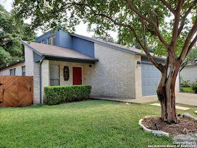 6408 Brookway Dr San Antonio, TX 78240
