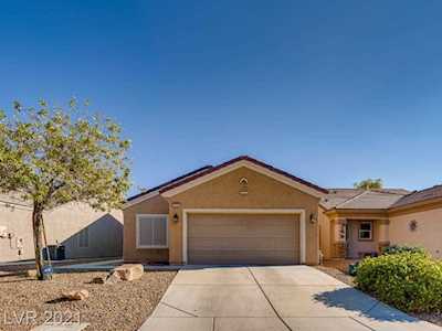 3325 Herring Gull Ln Las Vegas, NV 89084