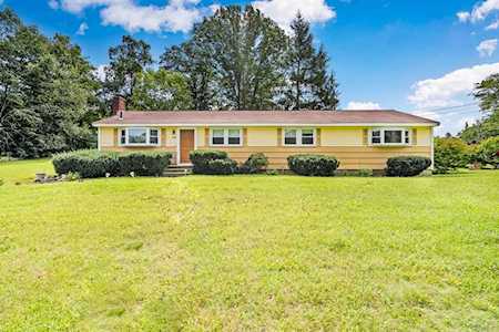 208 Oregon Rd Ashland, MA 01721
