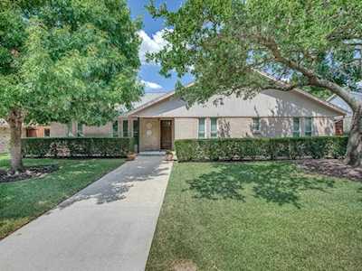 7921 Roundrock Road Dallas, TX 75248