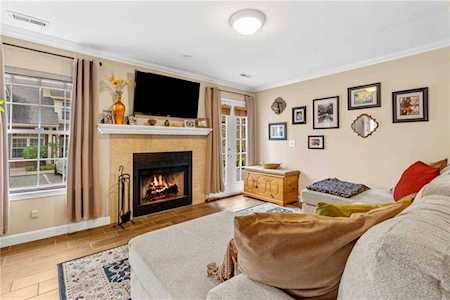 626 Smithfield Rd #1004 North Providence, RI 02904