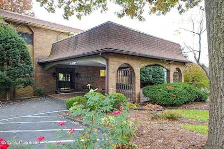 1602 Gardiner Ln #136 Louisville, KY 40205