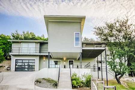 19510 Inverness DR Spicewood, TX 78669