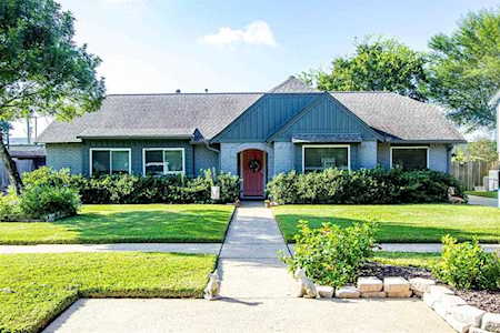 16025 Seattle St Jersey Village, TX 77040