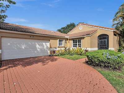 8411 Nadmar Avenue Boca Raton, FL 33434