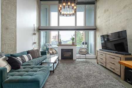 289 Alexander Street #414 Vancouver, BC V6A 1C2