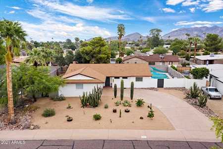 2865 E Cinnabar Avenue Phoenix, AZ 85028