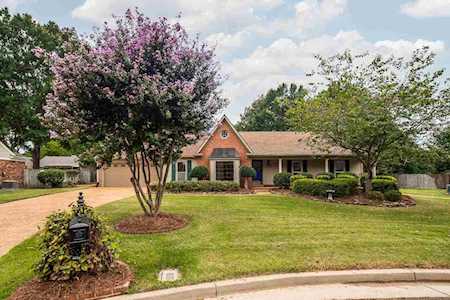 1769 Lindell Cv Germantown, TN 38139