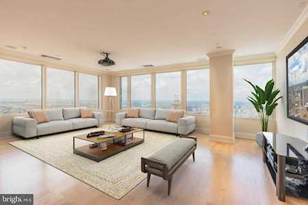 50 S 16th St #4702 Philadelphia, PA 19102