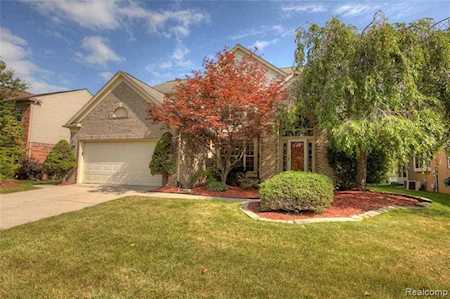 45684 Morningside Dr Canton Twp, MI 48187