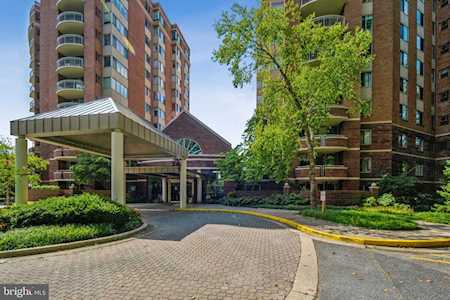 5800 Nicholson Ln #1-404 North Bethesda, MD 20852