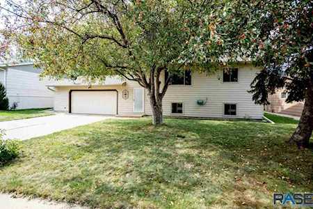 5209 S Drexel Dr Sioux Falls, SD 57106