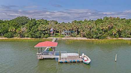 2331 Captain John Hutt Rd Isle Of Palms, SC 29451