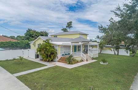 475 Seabrook Road Tequesta, FL 33469