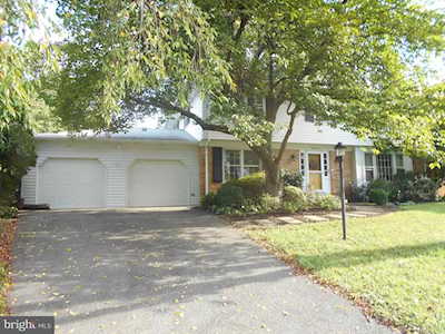 8639 Gateshead Rd Alexandria, VA 22309