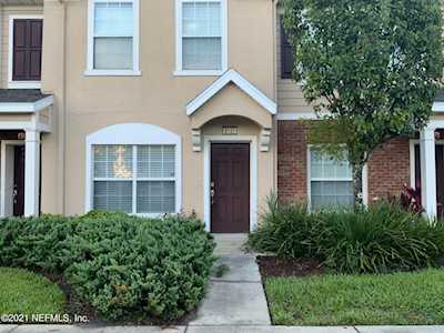 8121 Summergate Ct Jacksonville, FL 32256