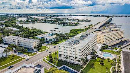 100 Bluff View Dr #515A Belleair Bluffs, FL 33770