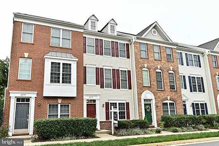 42791 Smallwood Terrace Chantilly, VA 20152