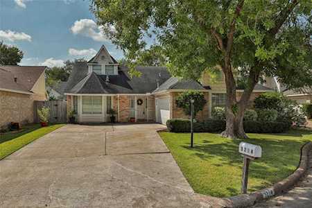 3214 S Greenpark Dr Houston, TX 77082