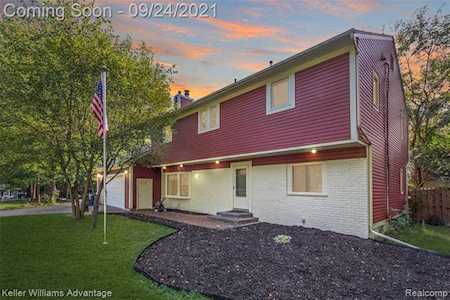 7125 Manderson Terrace West Bloomfield Twp, MI 48323