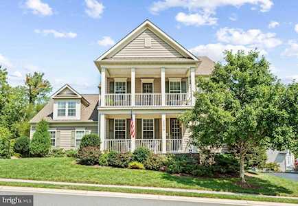 40978 Waxwing Dr Leesburg, VA 20175