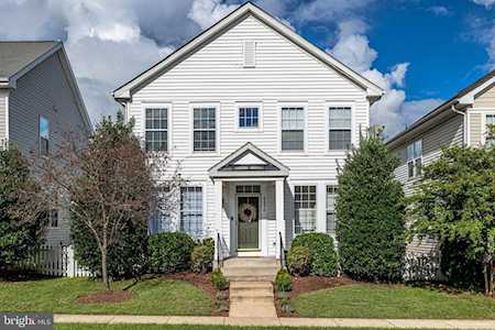 42976 Nashua St Ashburn, VA 20147