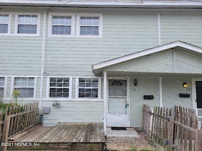 726 Cavalla Rd Atlantic Beach, FL 32233