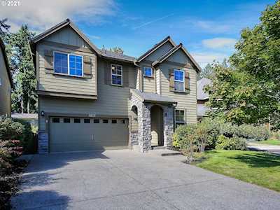 6831 NE Aldercreek Pl Hillsboro, OR 97124