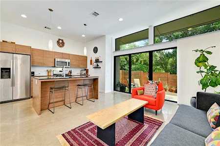 300 Ashley Dawn LN Austin, TX 78704