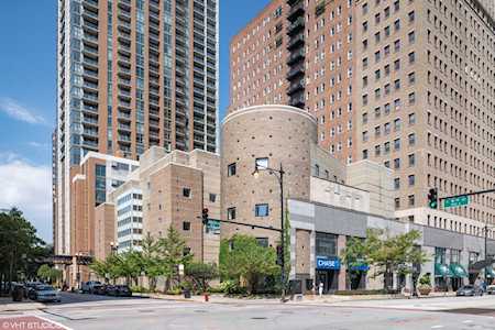 40 E 9th St #1203 Chicago, IL 60605
