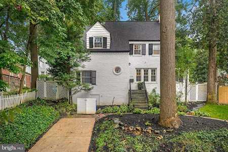 2702 East West Hwy Chevy Chase, MD 20815