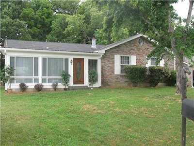 305 Honeyhill Dr Nashville, TN 37217