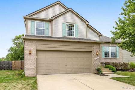 7229 Warwick Dr Ypsilanti Twp, MI 48197